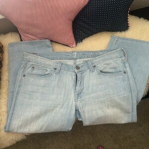 7 FOR ALL MANKIND Capri jeans size 31